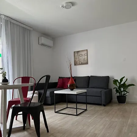Apartment Fantastic 163 In Finikoudes Larnaca
